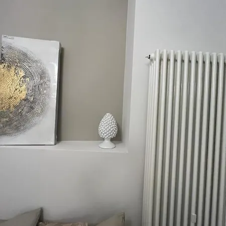 Urban Apartment *